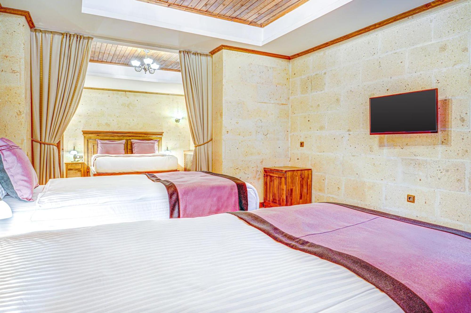 Unique Cappadocia Palace Göreme Extérieur photo